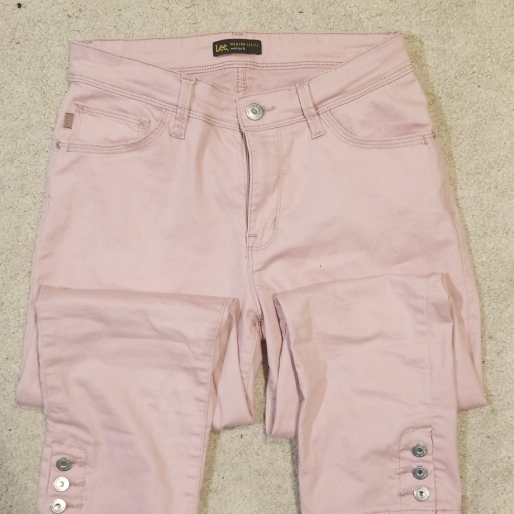 Capri pants